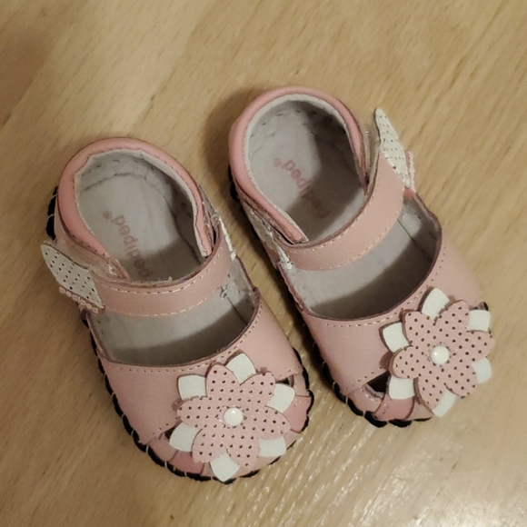 Pediped Pink Sandals for baby girl - Picture 2 of 6